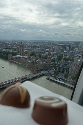 Schoki + Aussicht = Perfekt