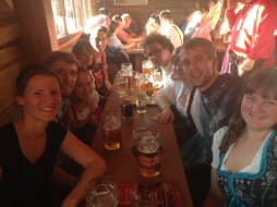 Die Einstimmung, so gegen 18 Uhr