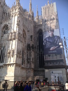 Ja, wir nutzen jede Werbefläche. MfG Turkish SHOES.